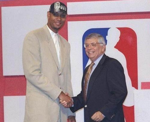 绝对惊艳的 绝对惊艳的