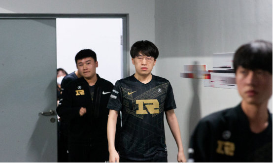 续写荣耀篇 续写荣耀篇