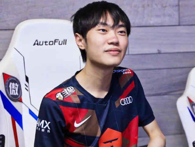 力的后卫 力的后卫